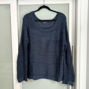 Silver Women’s Blue Lightweight Scoop Neck Knit Sweater